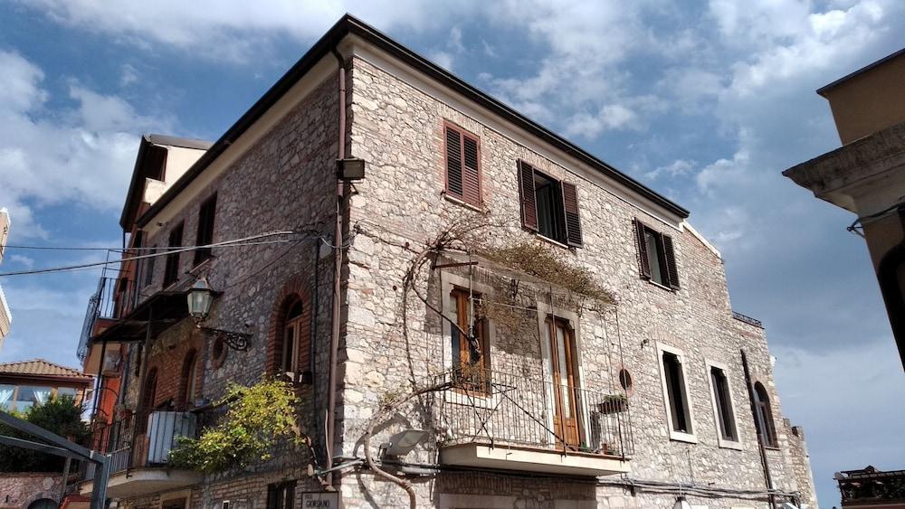 B&B Le 4 Fontane Таорміна Екстер'єр фото
